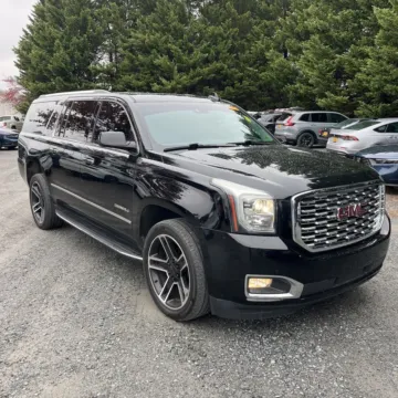 Black 2019 GMC Yukon XL Denali for sale in Indianapolis, IN
