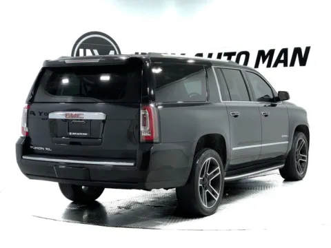 More photos of 2019 GMC Yukon XL Denali at Indy Auto Man - Indianapolis, IN