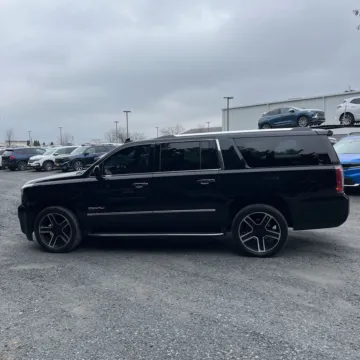 More photos of 2019 GMC Yukon XL Denali at Indy Auto Man - Indianapolis, IN