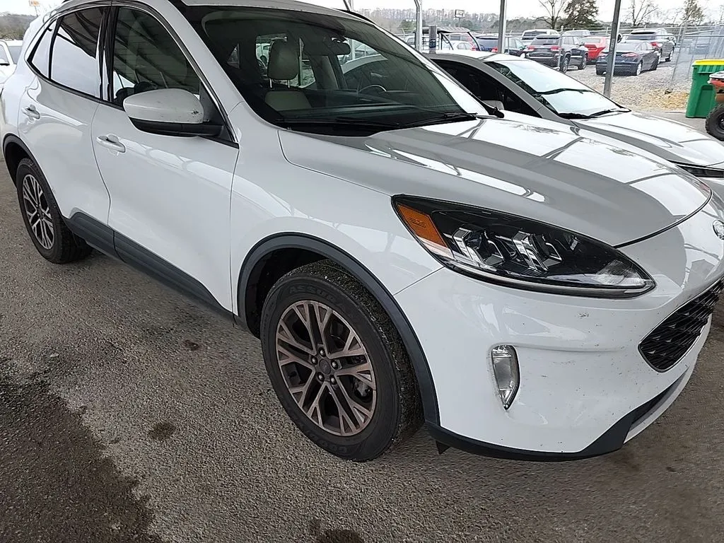 2020 Ford Escape SEL
