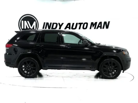 Another view of 2020 Jeep Grand Cherokee Altitude for sale in Indianapolis, IN at Indy Auto Man - Indianapolis