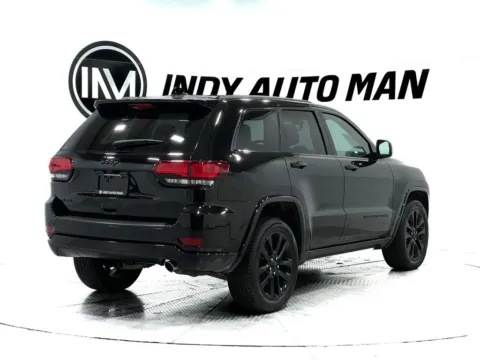 More photos of 2020 Jeep Grand Cherokee Altitude at Indy Auto Man - Indianapolis, IN