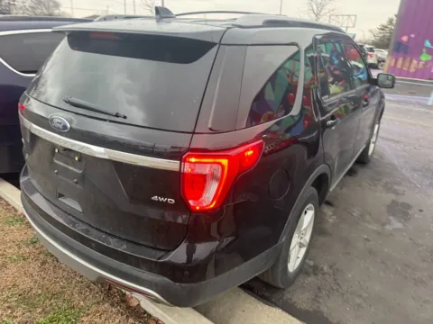 Another view of 2016 Ford Explorer XLT for sale in Indianapolis, IN at Indy Auto Man - Indianapolis