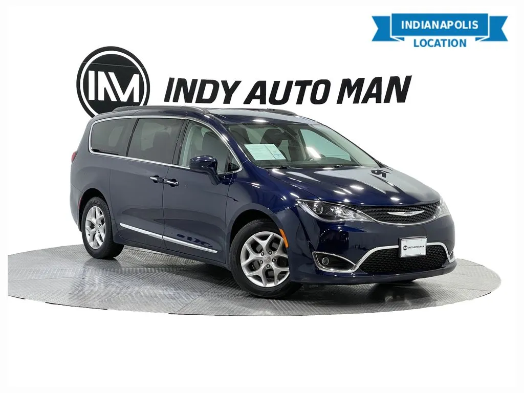 2017 Chrysler Pacifica Touring L for sale in Indianapolis, IN