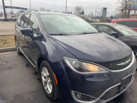 Blue 2017 Chrysler Pacifica Touring L for sale in Indianapolis, IN