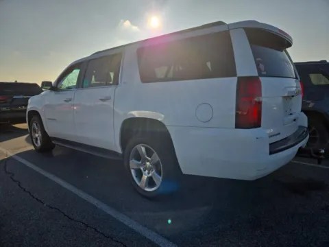 More photos of 2018 Chevrolet Suburban LT at Indy Auto Man - Indianapolis, IN