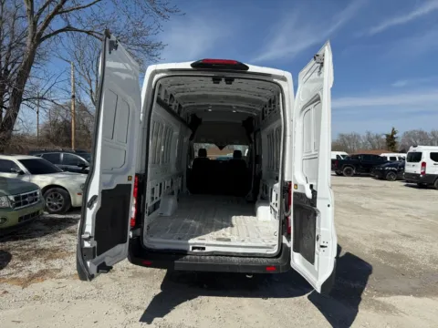 More photos of 2022 Ford Transit-250 at Indy Auto Man, IN
