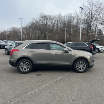 Another view of 2018 Cadillac XT5 Luxury for sale in Indianapolis, IN at Indy Auto Man - Indianapolis
