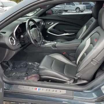 More photos of 2020 Chevrolet Camaro SS 2SS at Indy Auto Man - Indianapolis, IN