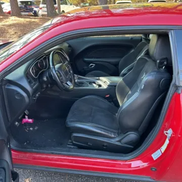 More photos of 2016 Dodge Challenger R/T Scat Pack at Indy Auto Man, IN