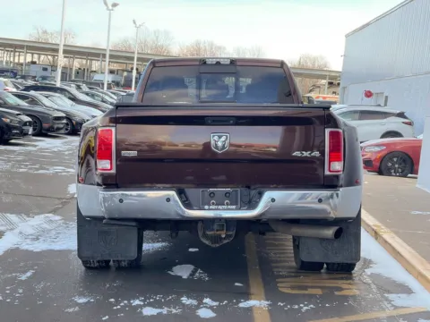 More photos of 2013 Ram 3500 Laramie at Indy Auto Man - Indianapolis, IN