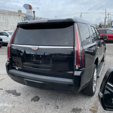 Another view of 2017 Cadillac Escalade Platinum Edition for sale in Indianapolis, IN at Indy Auto Man