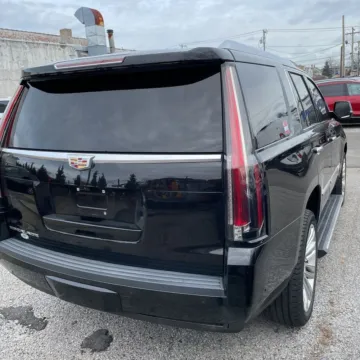 More photos of 2017 Cadillac Escalade Platinum Edition at Indy Auto Man - Indianapolis, IN