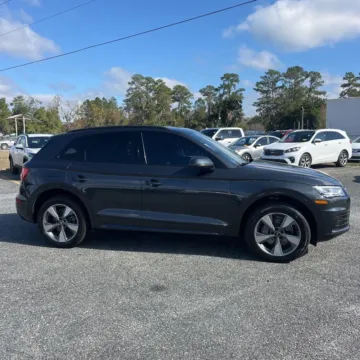 Another view of 2020 Audi Q5 45 Premium quattro for sale in Indianapolis, IN at Indy Auto Man - Indianapolis
