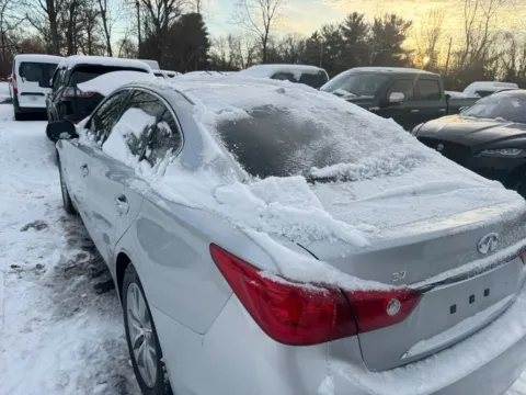 More photos of 2014 INFINITI Q50 at Indy Auto Man - Indianapolis, IN