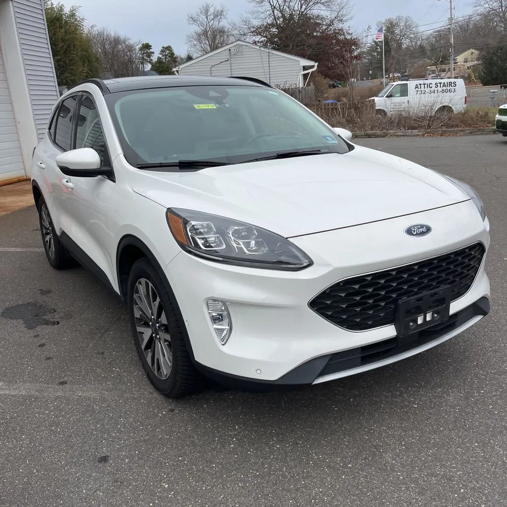 2020 Ford Escape Titanium Hybrid