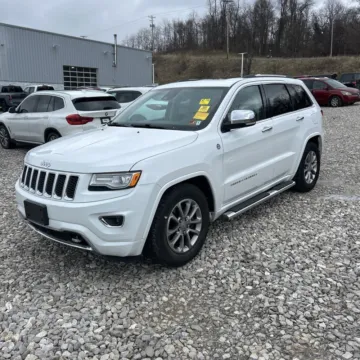 Photos of 2015 Jeep Grand Cherokee Overland for sale in Indianapolis, IN at Indy Auto Man - Indianapolis