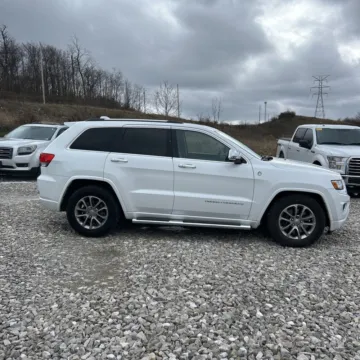 Another view of 2015 Jeep Grand Cherokee Overland for sale in Indianapolis, IN at Indy Auto Man - Indianapolis