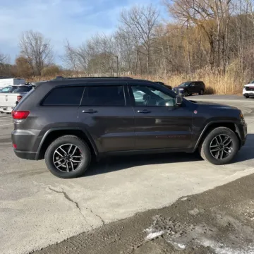 Another view of 2021 Jeep Grand Cherokee Trailhawk for sale in Indianapolis, IN at Indy Auto Man - Indianapolis