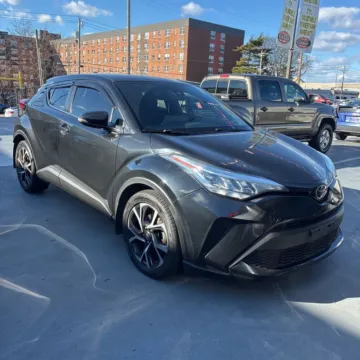 Black 2020 Toyota C-HR XLE for sale in Indianapolis, IN