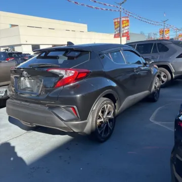 More photos of 2020 Toyota C-HR at Indy Auto Man, IN