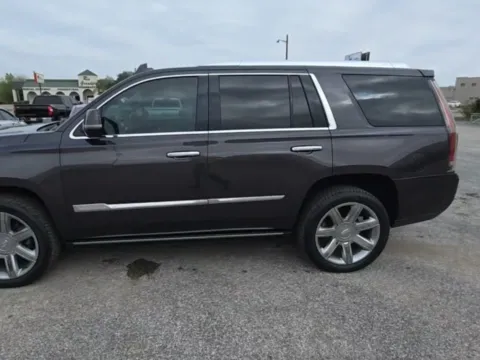 Another view of 2017 Cadillac Escalade Premium Luxury for sale in Indianapolis, IN at Indy Auto Man - Indianapolis