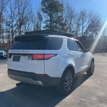 Photos of 2018 Land Rover Discovery HSE for sale in Indianapolis, IN at Indy Auto Man - Indianapolis