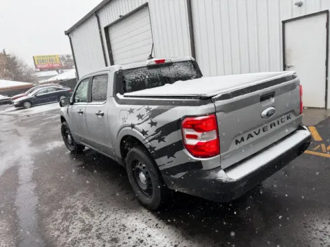 More photos of 2022 Ford Maverick XL at Indy Auto Man - Indianapolis, IN