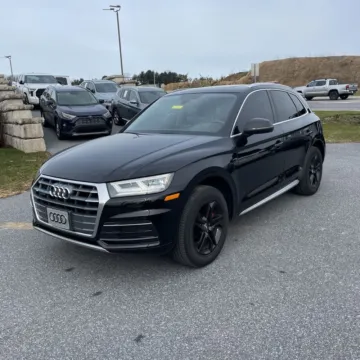 Photos of 2018 Audi Q5 2.0T Premium quattro for sale in Indianapolis, IN at Indy Auto Man - Indianapolis