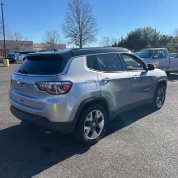 More photos of 2020 Jeep Compass Limited at Indy Auto Man - Indianapolis, IN