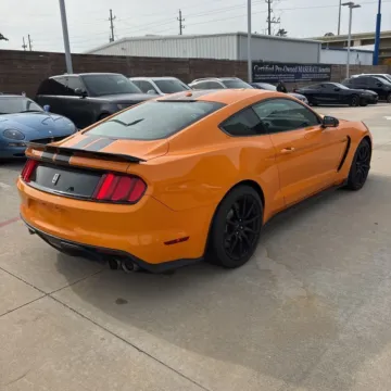 More photos of 2018 Ford Mustang Shelby GT350 at Indy Auto Man - Indianapolis, IN