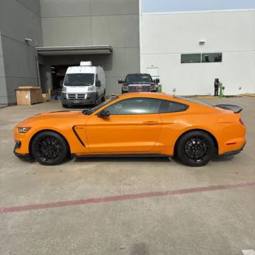 More photos of 2018 Ford Mustang Shelby GT350 at Indy Auto Man - Indianapolis, IN