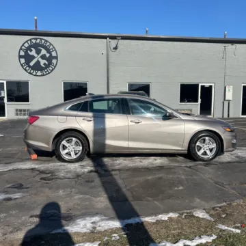 Another view of 2022 Chevrolet Malibu LT for sale in Indianapolis, IN at Indy Auto Man - Indianapolis