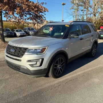 Photos of 2017 Ford Explorer Sport for sale in Indianapolis, IN at Indy Auto Man - Indianapolis