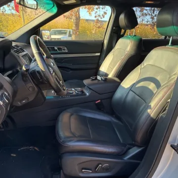 More photos of 2017 Ford Explorer Sport at Indy Auto Man - Indianapolis, IN