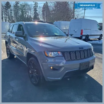 Gray 2020 Jeep Grand Cherokee Altitude for sale in Indianapolis, IN