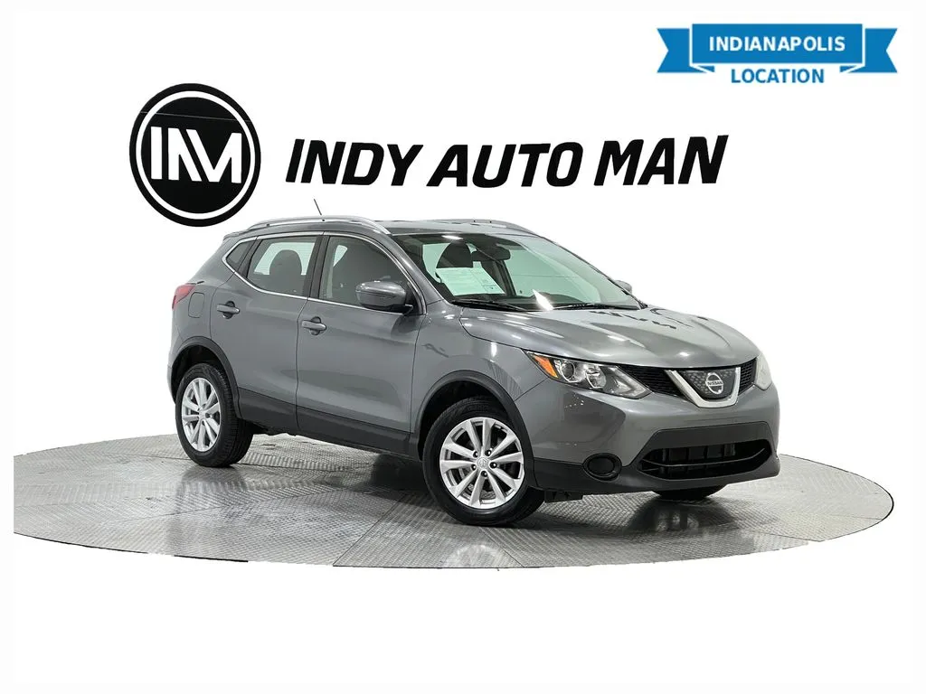 Gray 2018 Nissan Rogue Sport SV for sale in Indianapolis, IN
