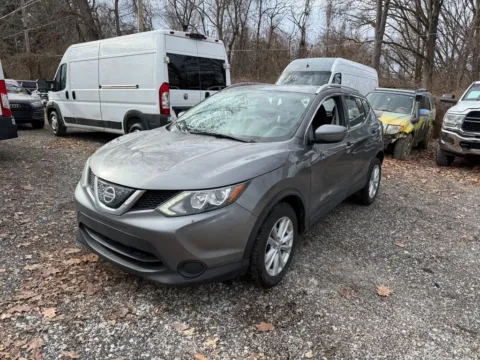 Photos of 2018 Nissan Rogue Sport SV for sale in Indianapolis, IN at Indy Auto Man - Indianapolis