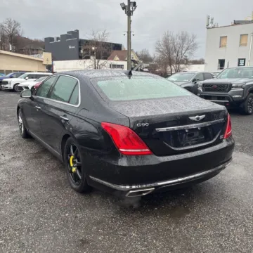 More photos of 2018 Genesis G90 3.3T Premium at Indy Auto Man - Indianapolis, IN