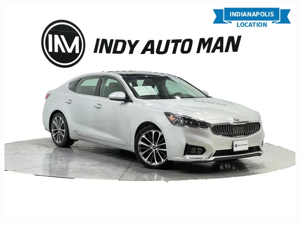 Silver 2018 Kia Cadenza Technology for sale in Indianapolis, IN