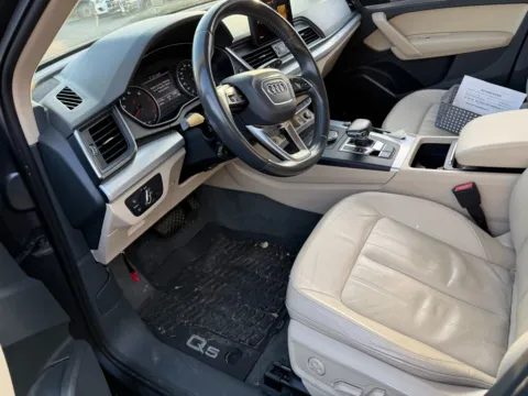 More photos of 2018 Audi Q5 2.0T Premium quattro at Indy Auto Man - Indianapolis, IN