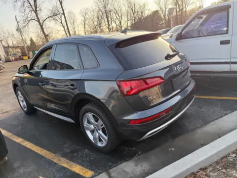 More photos of 2018 Audi Q5 2.0T Premium quattro at Indy Auto Man - Indianapolis, IN