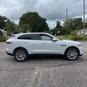 Another view of 2017 Jaguar F-PACE 35t Prestige for sale in Indianapolis, IN at Indy Auto Man - Indianapolis