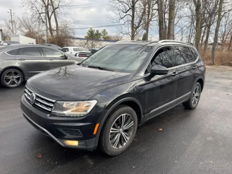 Photos of 2019 Volkswagen Tiguan 2.0T SEL 4Motion for sale in Indianapolis, IN at Indy Auto Man - Indianapolis
