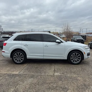 Another view of 2018 Audi Q7 3.0T Prestige quattro for sale in Indianapolis, IN at Indy Auto Man - Indianapolis