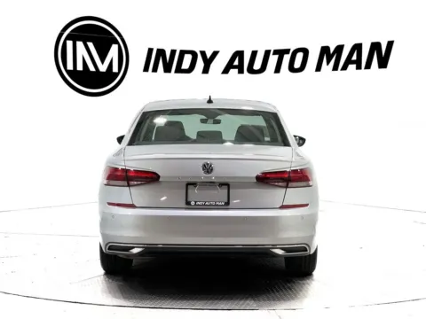 More photos of 2020 Volkswagen Passat 2.0T SEL at Indy Auto Man - Indianapolis, IN