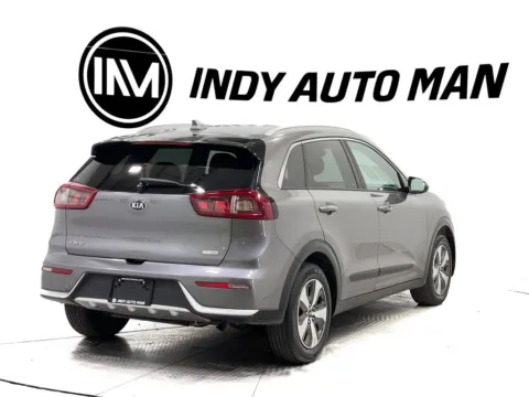 More photos of 2018 Kia Niro LX at Indy Auto Man - Indianapolis, IN