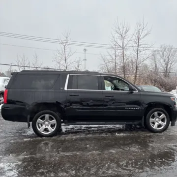 Another view of 2019 Chevrolet Suburban LT for sale in Indianapolis, IN at Indy Auto Man - Indianapolis