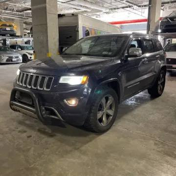 Photos of 2015 Jeep Grand Cherokee Overland for sale in Indianapolis, IN at Indy Auto Man - Indianapolis