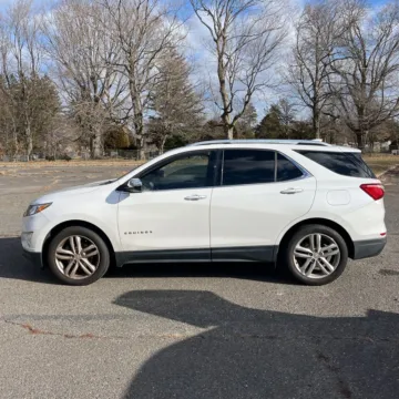 More photos of 2018 Chevrolet Equinox Premier at Indy Auto Man - Indianapolis, IN